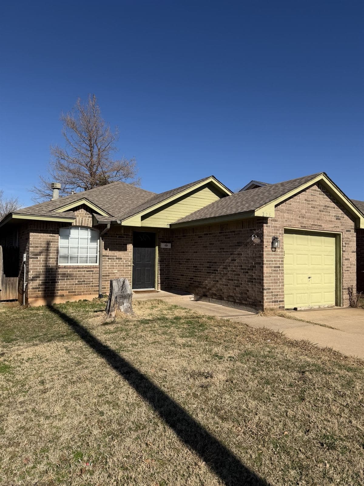 Storm-damage roof replacement — architectural shingles by Artisan Roofing — Oklahoma City metro